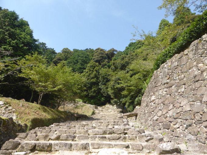 安土城　大手道